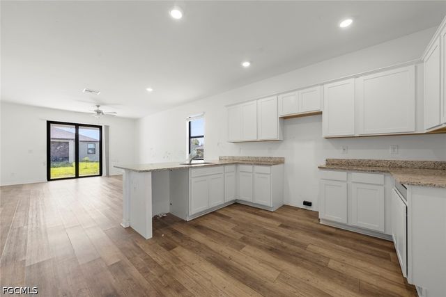 2021 NE 4th AVE, Cape Coral, FL 33909