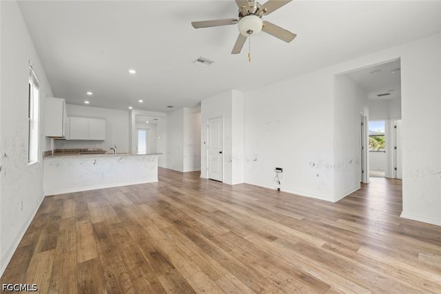 2021 NE 4th AVE, Cape Coral, FL 33909