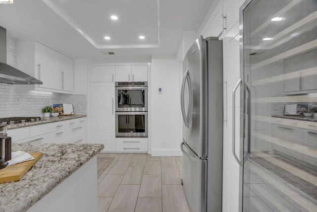 4826 La Fiesta Pl, San Jose, CA 95129