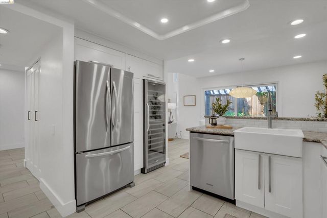 4826 La Fiesta Pl, San Jose, CA 95129