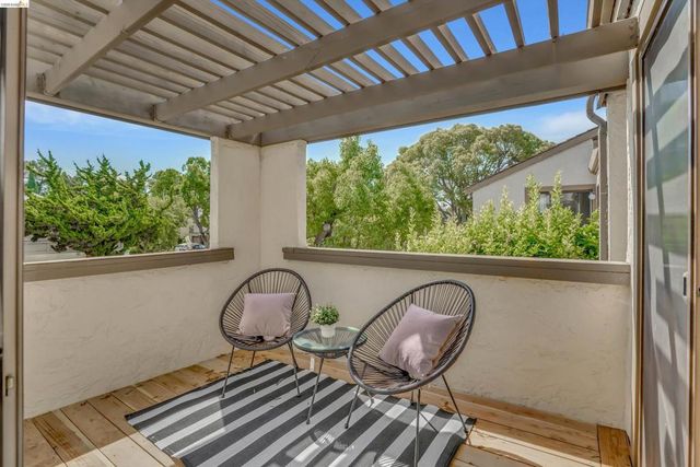 4826 La Fiesta Pl, San Jose, CA 95129