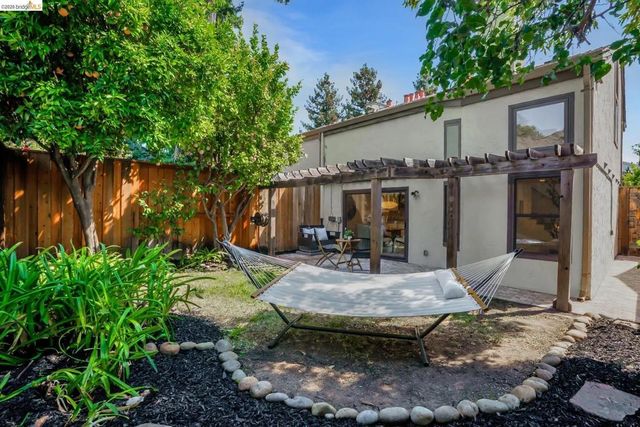 4826 La Fiesta Pl, San Jose, CA 95129
