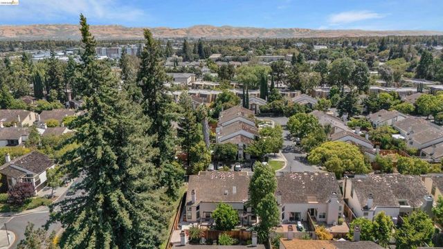 4826 La Fiesta Pl, San Jose, CA 95129