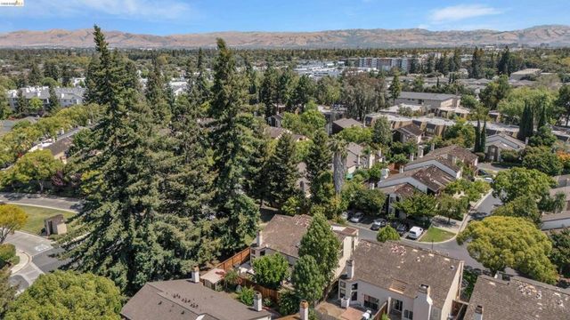 4826 La Fiesta Pl, San Jose, CA 95129