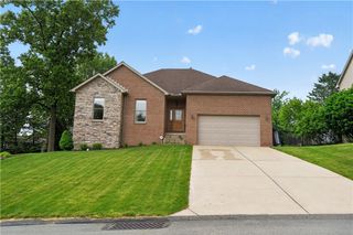34 Harrington Way, Hempfield Twp, PA 15601