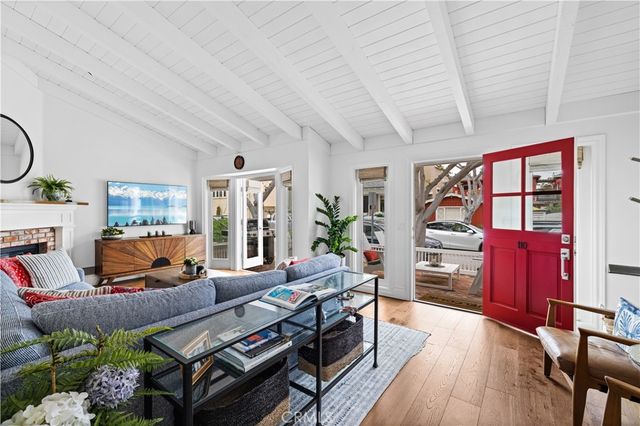 110 Pearl Avenue, Newport Beach, CA 92662