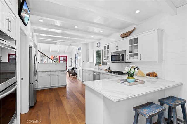 110 Pearl Avenue, Newport Beach, CA 92662