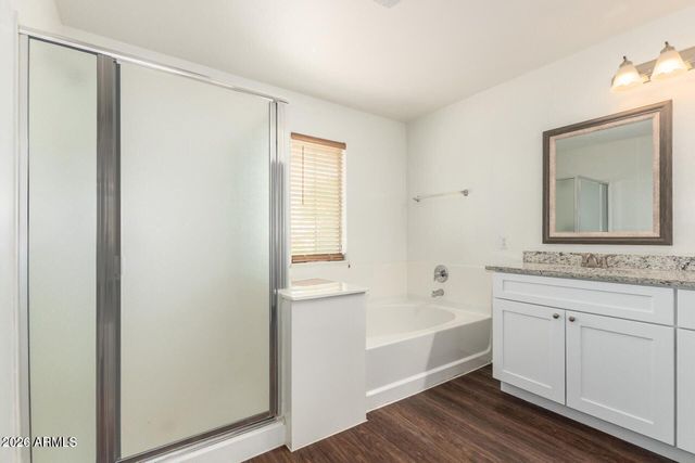 8223 W FLORENCE Avenue, Phoenix, AZ 85043