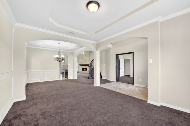 127 Lake Trail Drive, Red Oak, TX 75154