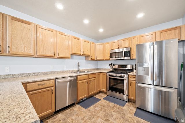 1871 N BOUNTIFUL WAY, Saratoga Springs, UT 84045