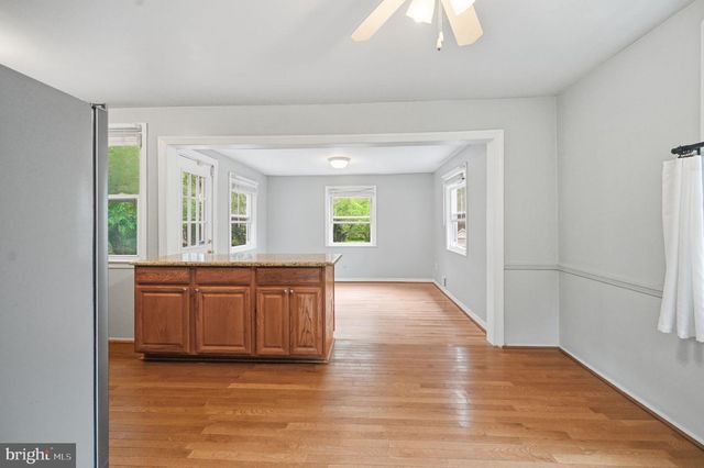 2918 MONROE PL, Falls Church, VA 22042