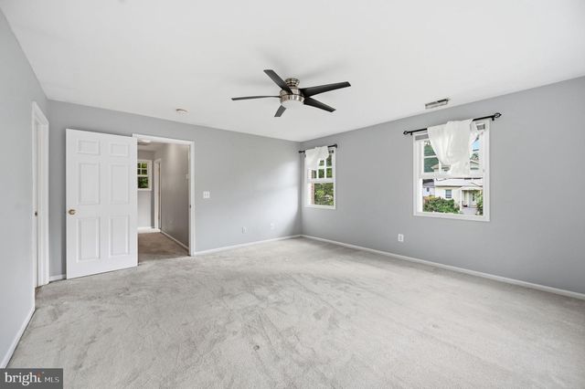 2918 MONROE PL, Falls Church, VA 22042