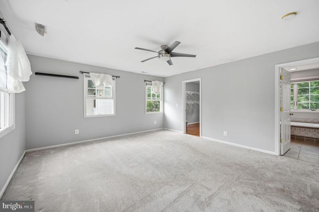 2918 MONROE PL, Falls Church, VA 22042