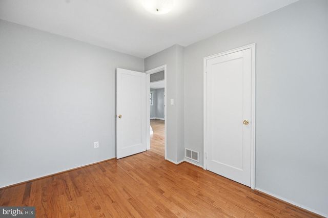 2918 MONROE PL, Falls Church, VA 22042