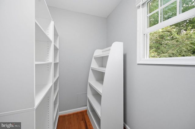 2918 MONROE PL, Falls Church, VA 22042
