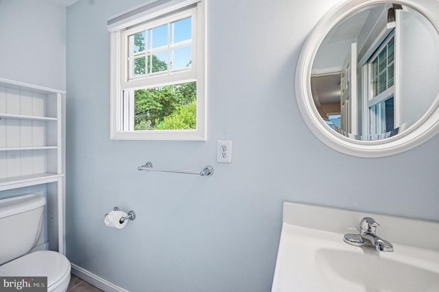 2918 MONROE PL, Falls Church, VA 22042