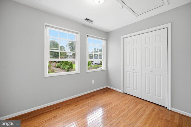 2918 MONROE PL, Falls Church, VA 22042