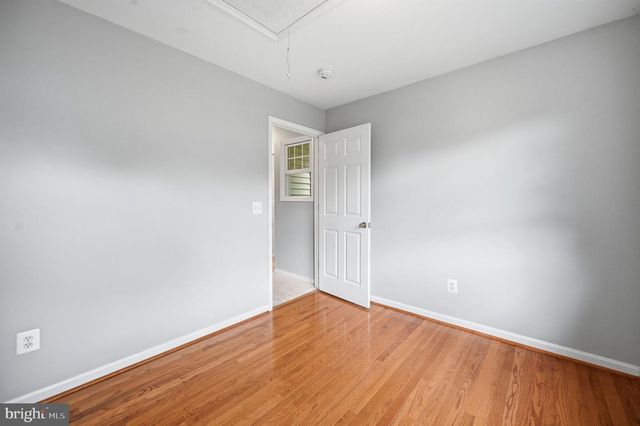 2918 MONROE PL, Falls Church, VA 22042