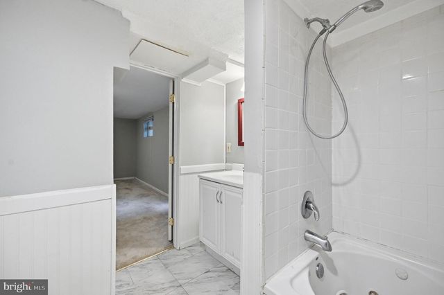 2918 MONROE PL, Falls Church, VA 22042