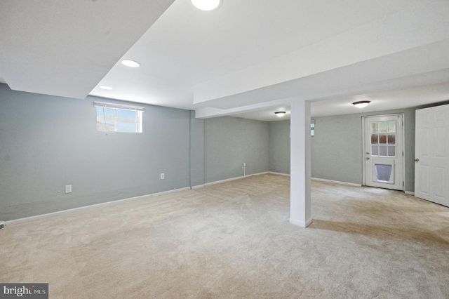2918 MONROE PL, Falls Church, VA 22042