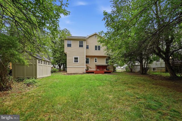2918 MONROE PL, Falls Church, VA 22042