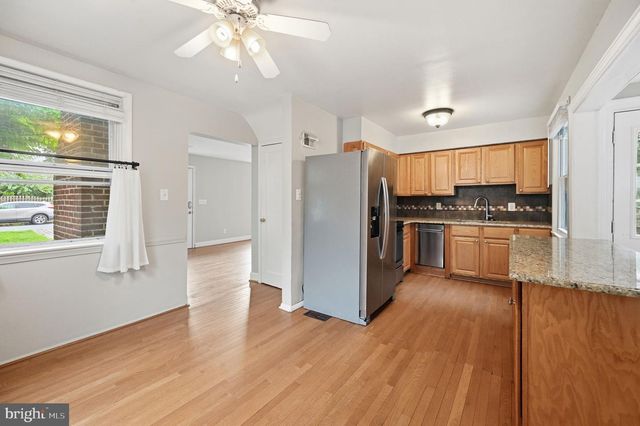 2918 MONROE PL, Falls Church, VA 22042