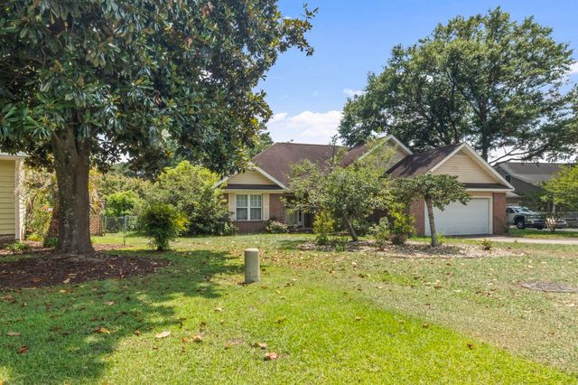 619 Blackstone Dr., Myrtle Beach, SC 29588