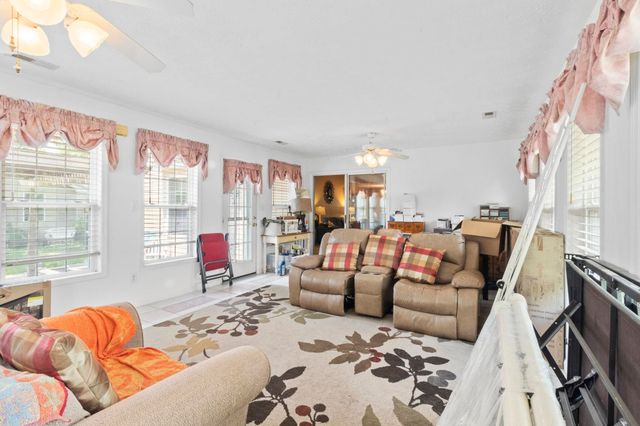 619 Blackstone Dr., Myrtle Beach, SC 29588