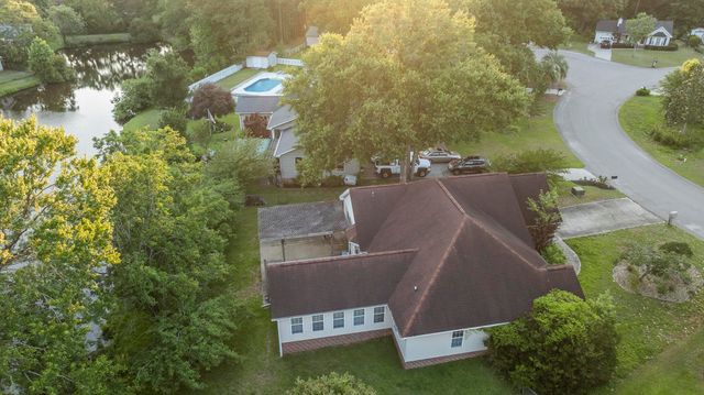 619 Blackstone Dr., Myrtle Beach, SC 29588
