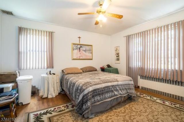295 W Lincoln Ave, Roselle Park Boro, NJ 07204