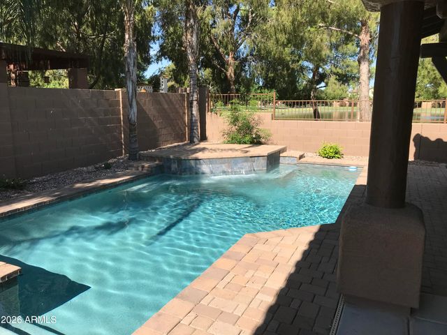 4221 E CULLUMBER Court, Gilbert, AZ 85234