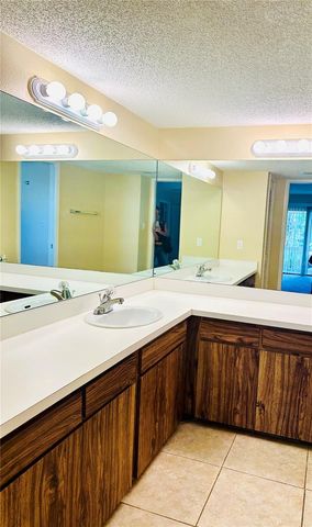 2208 BAHIA VISTA STREET F1, Sarasota, FL 34239