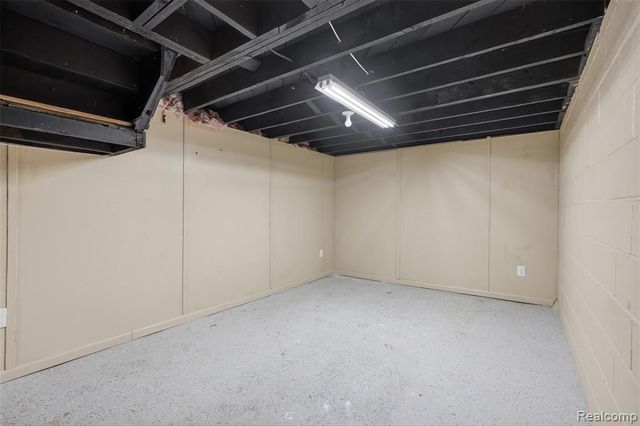 5844 Gilman Street, Garden City, MI 48135