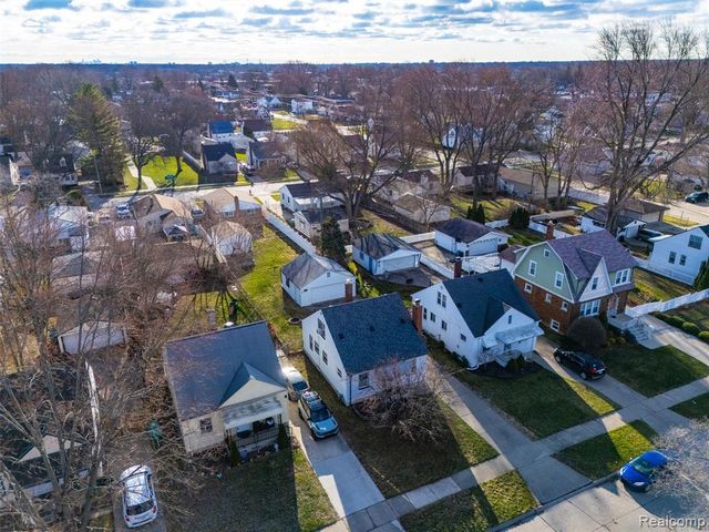 5844 Gilman Street, Garden City, MI 48135