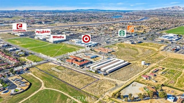 19333 Town Center, Apple Valley, CA 92308
