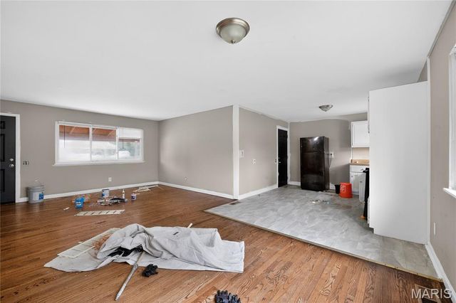 1055 Jackson Lane, St Louis, MO 63031