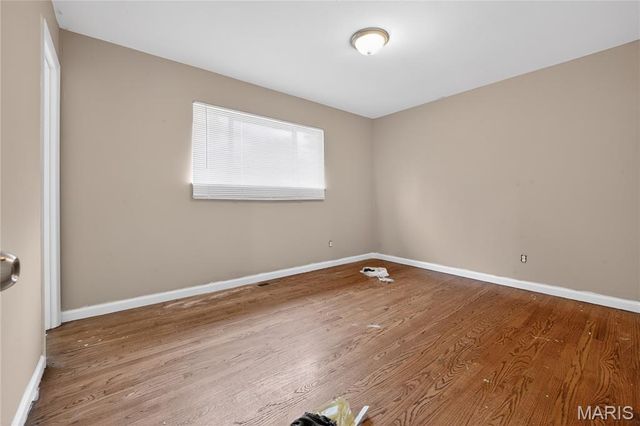 1055 Jackson Lane, St Louis, MO 63031