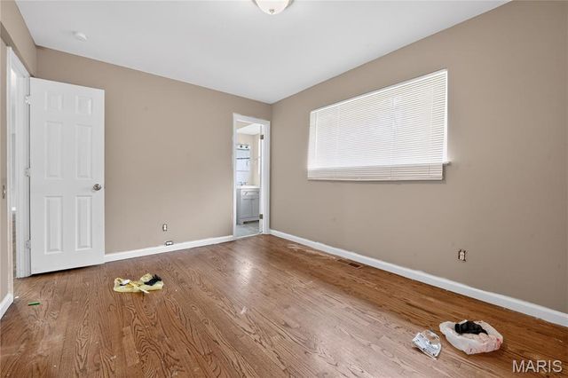 1055 Jackson Lane, St Louis, MO 63031