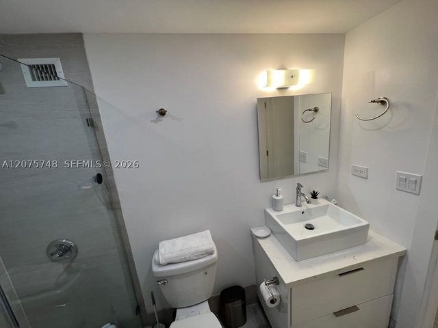 5601 Collins Ave 412A, Miami Beach, FL 33140