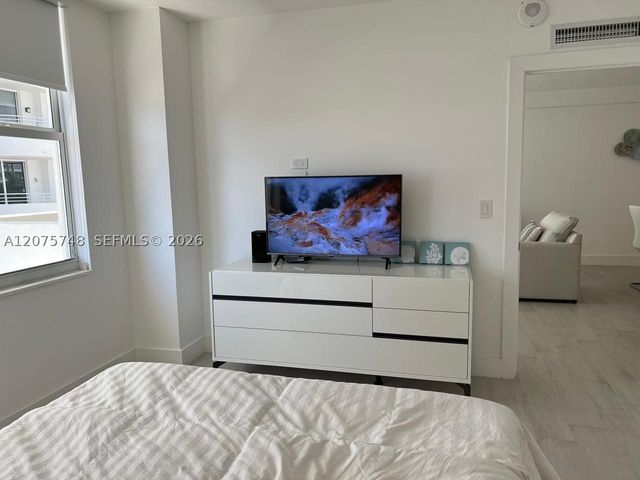 5601 Collins Ave 412A, Miami Beach, FL 33140