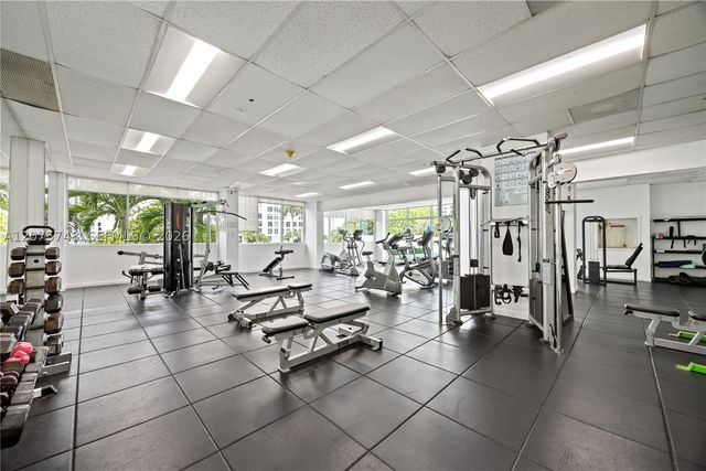 5601 Collins Ave 412A, Miami Beach, FL 33140