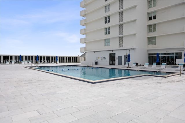 5601 Collins Ave 412A, Miami Beach, FL 33140