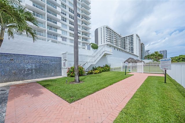 5601 Collins Ave 412A, Miami Beach, FL 33140