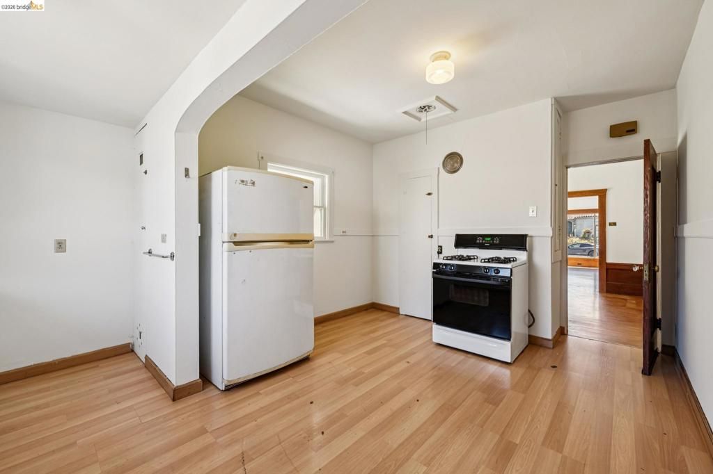 Image 20 of property listing at 1129 Marin Ave, Albany, CA 94706