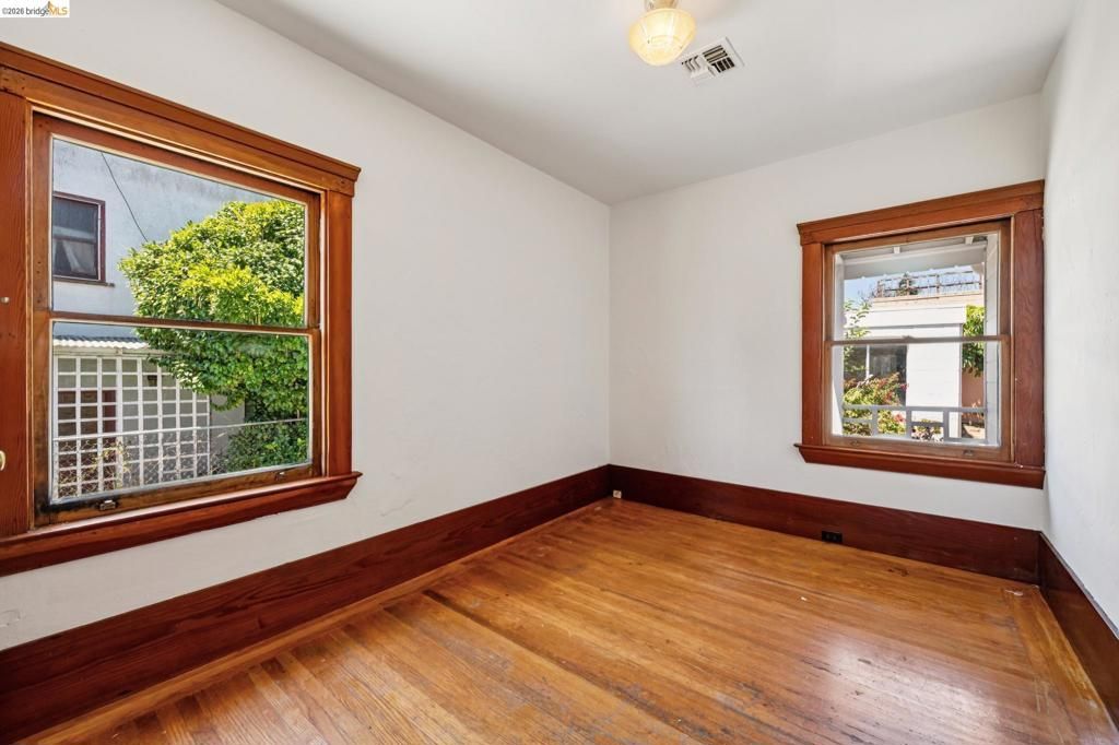 Image 25 of property listing at 1129 Marin Ave, Albany, CA 94706
