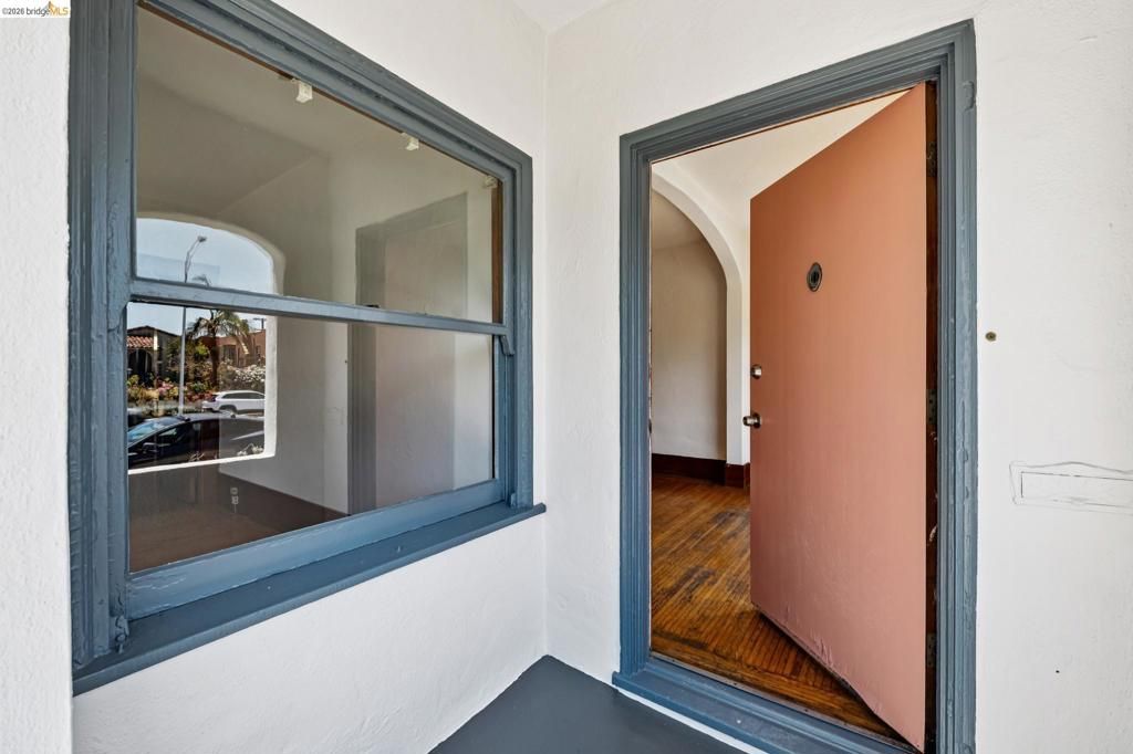 Image 6 of property listing at 1129 Marin Ave, Albany, CA 94706