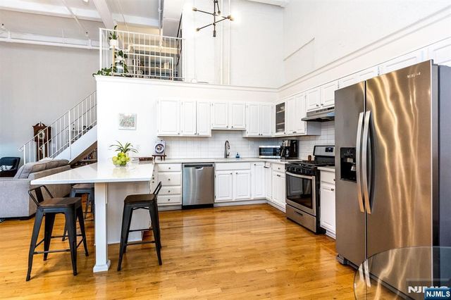 350 Scotland Road 106, Orange, NJ 07050