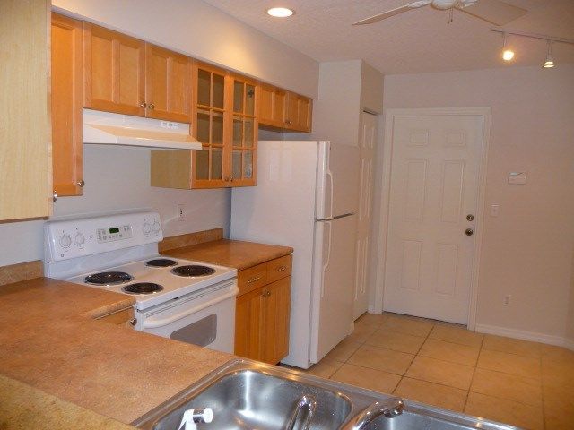 490 6th Street, Vero Beach, FL 32962