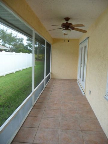 490 6th Street, Vero Beach, FL 32962