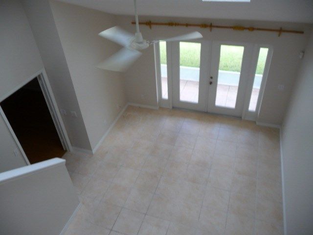 490 6th Street, Vero Beach, FL 32962